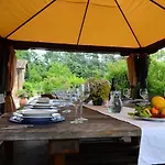 Flora Villa